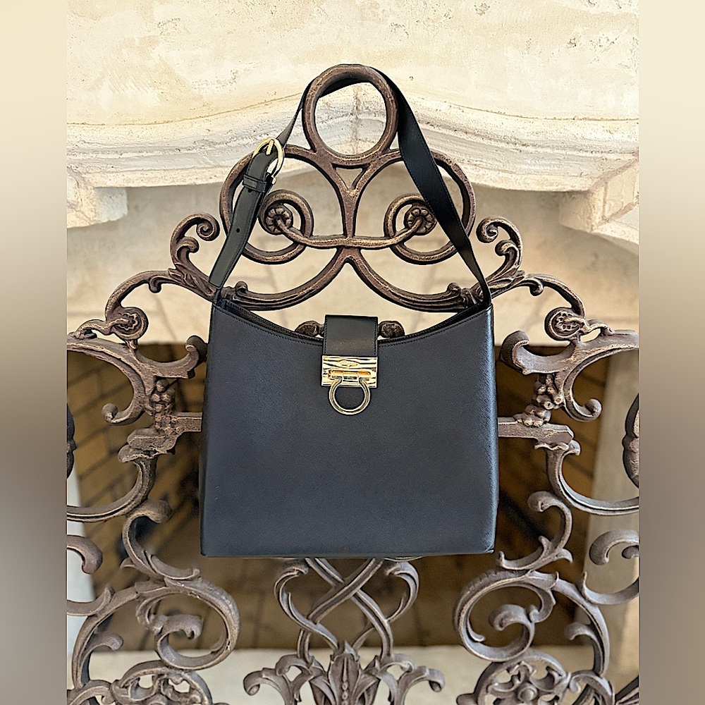 Salvatore Ferragamo Trifolio Leather Shoulder Bag Excellent Condition